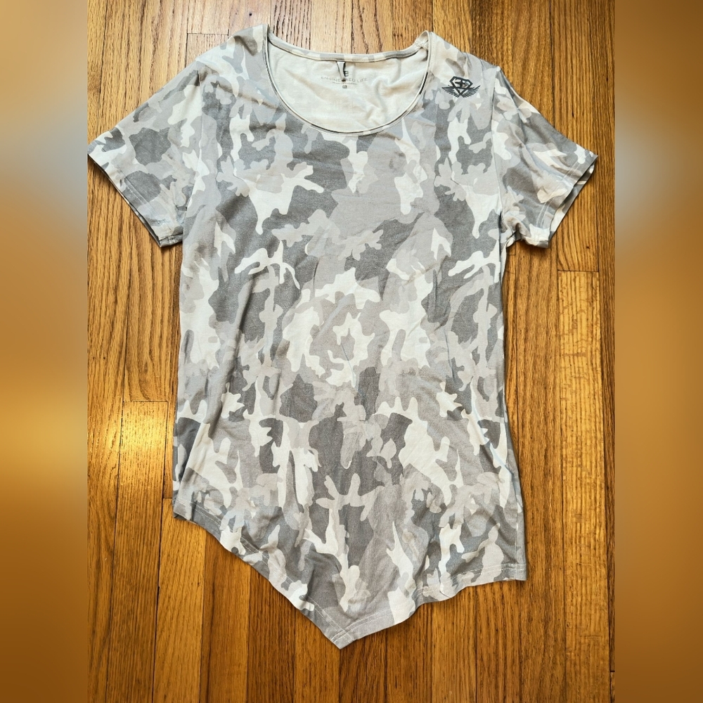 Stylish Gray Camo Short Sleeve Tee